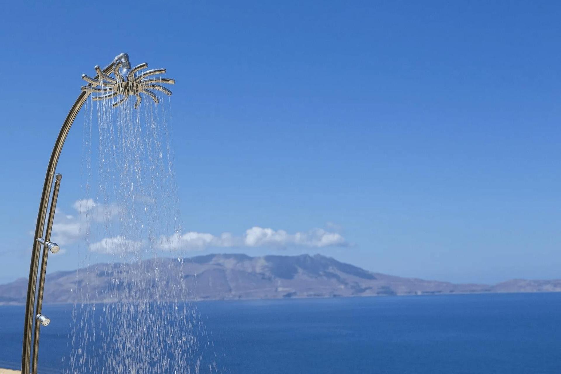 Beachfront Ravdoucha Epavlis Eleni Villa - Pool, Hot Tub, Gym, Sauna, Private Parking, Wifi Chania  Exterior photo